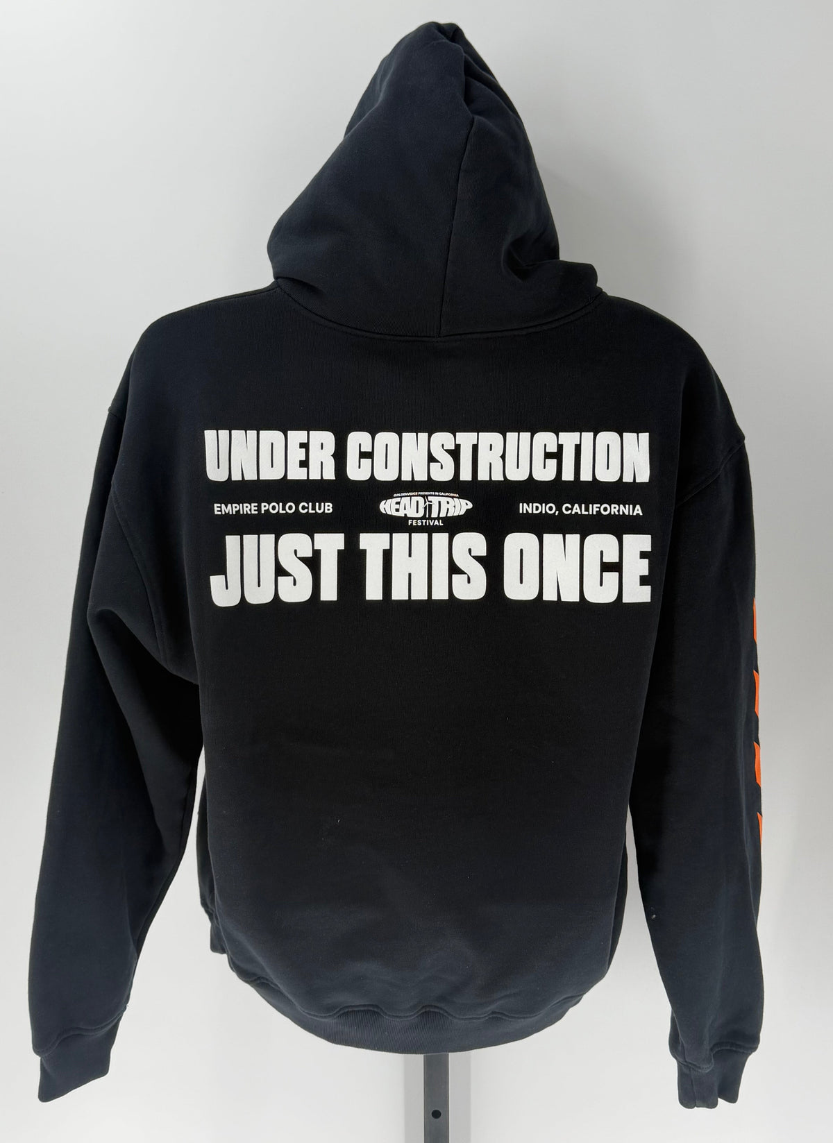 UC HEAD TRIP '26 - HOODIE - BLACK